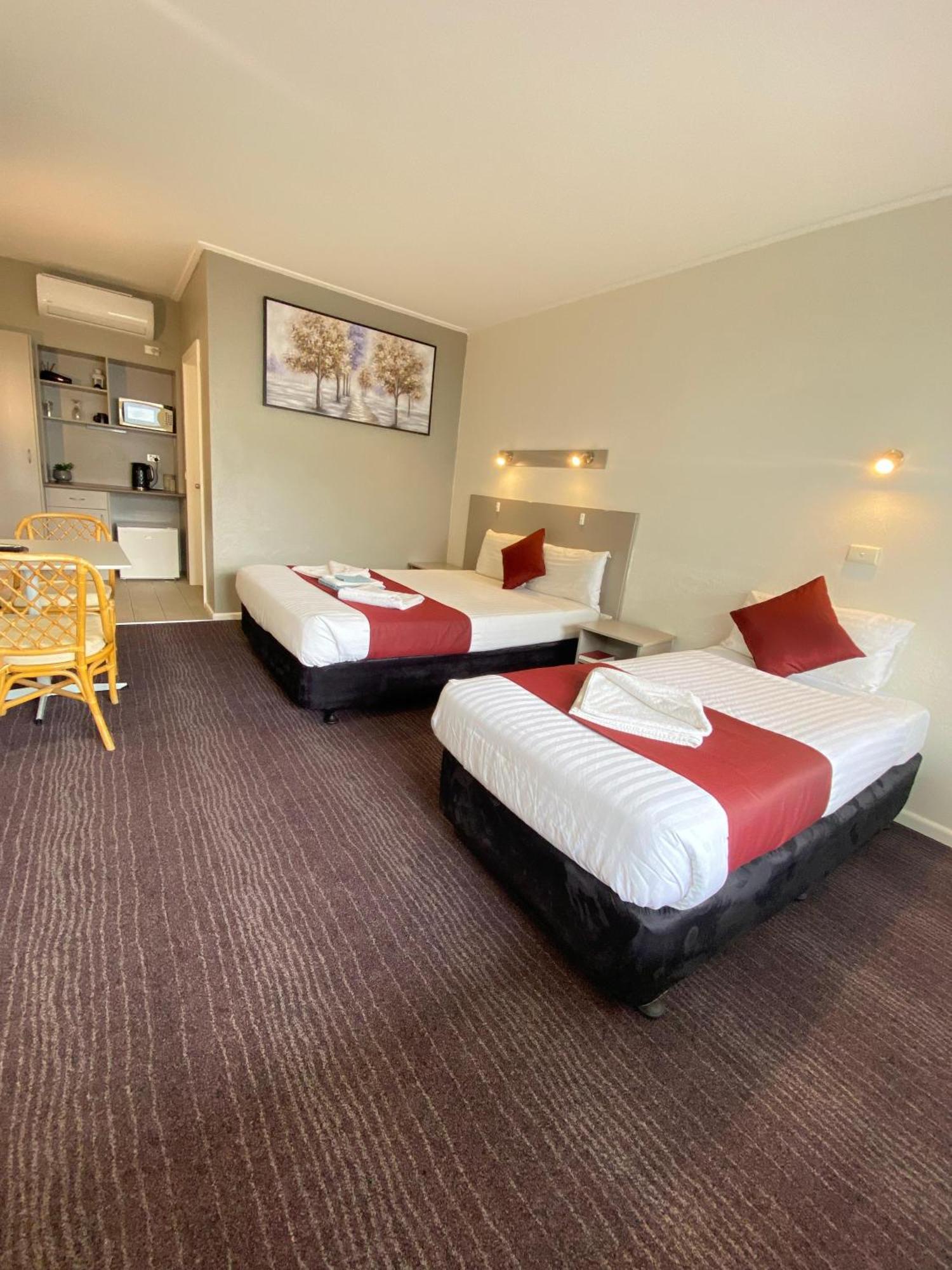 Cobb Inlander Motel Hay Esterno foto