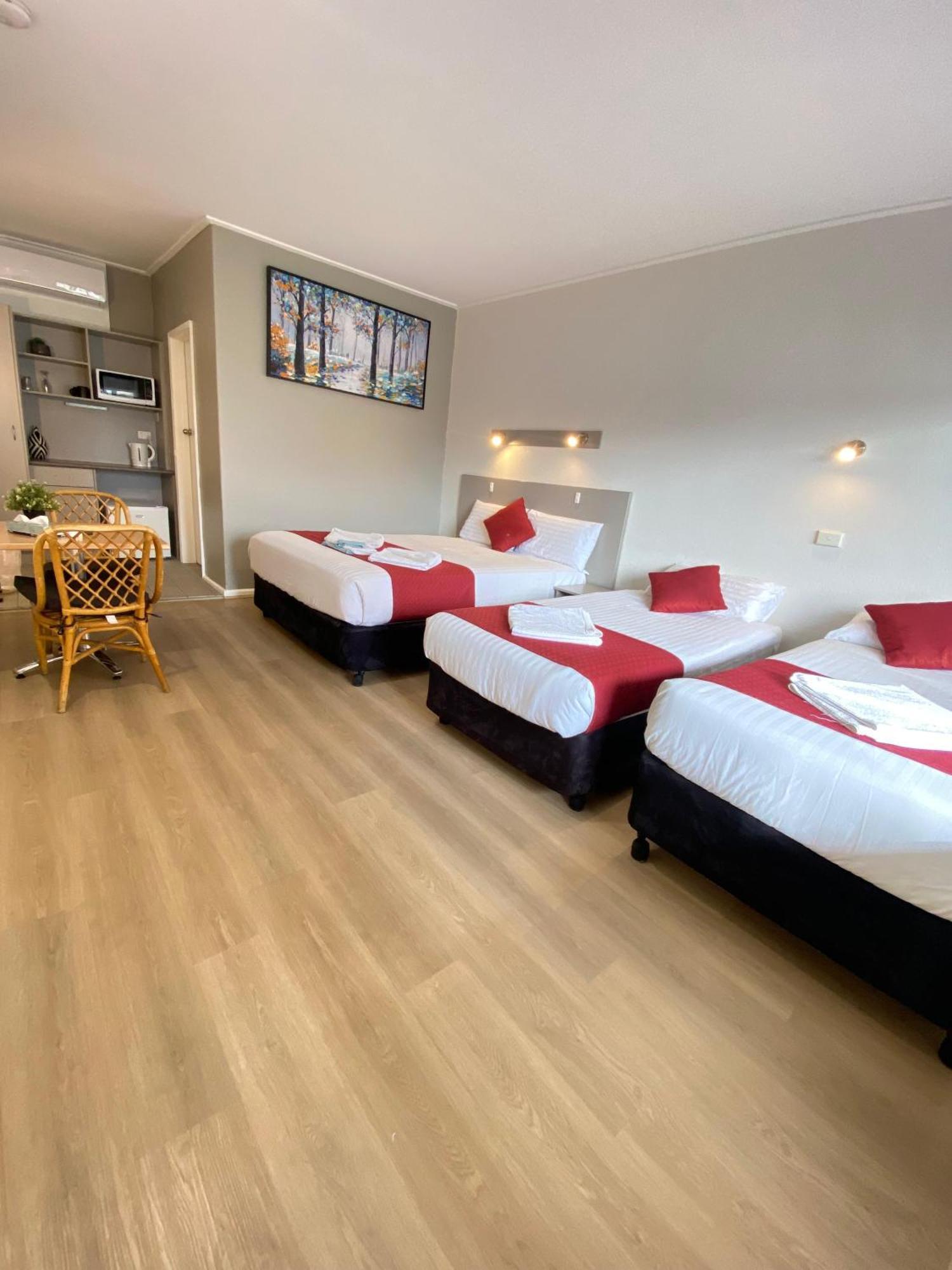Cobb Inlander Motel Hay Esterno foto